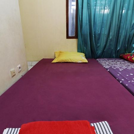 Hostel Backpack Syariah Cempaka Putih Barat Jakarta Exterior foto
