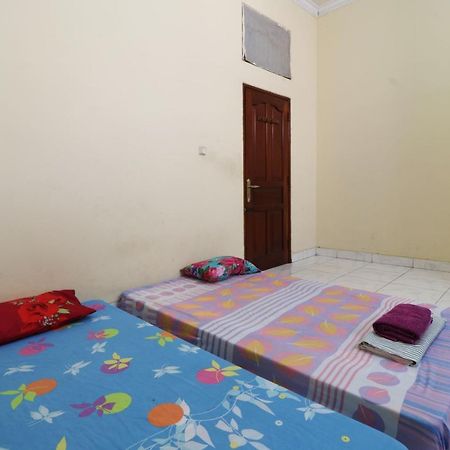 Hostel Backpack Syariah Cempaka Putih Barat Jakarta Exterior foto