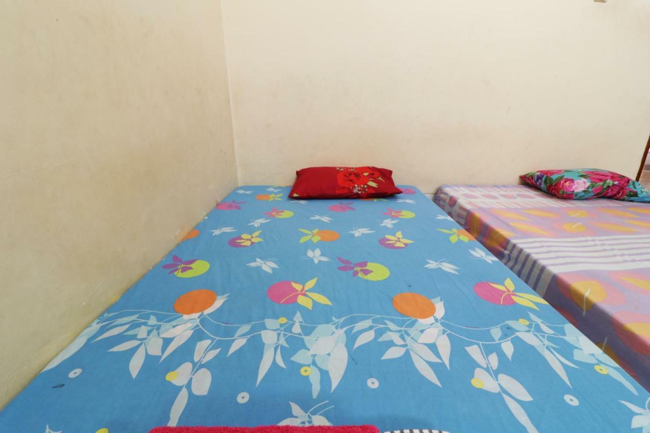 Hostel Backpack Syariah Cempaka Putih Barat Jakarta Exterior foto