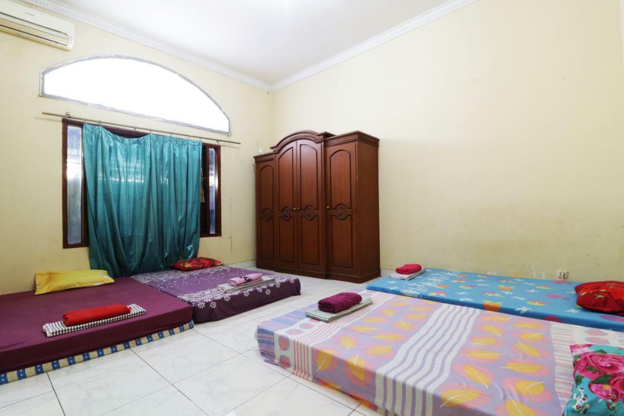 Hostel Backpack Syariah Cempaka Putih Barat Jakarta Exterior foto