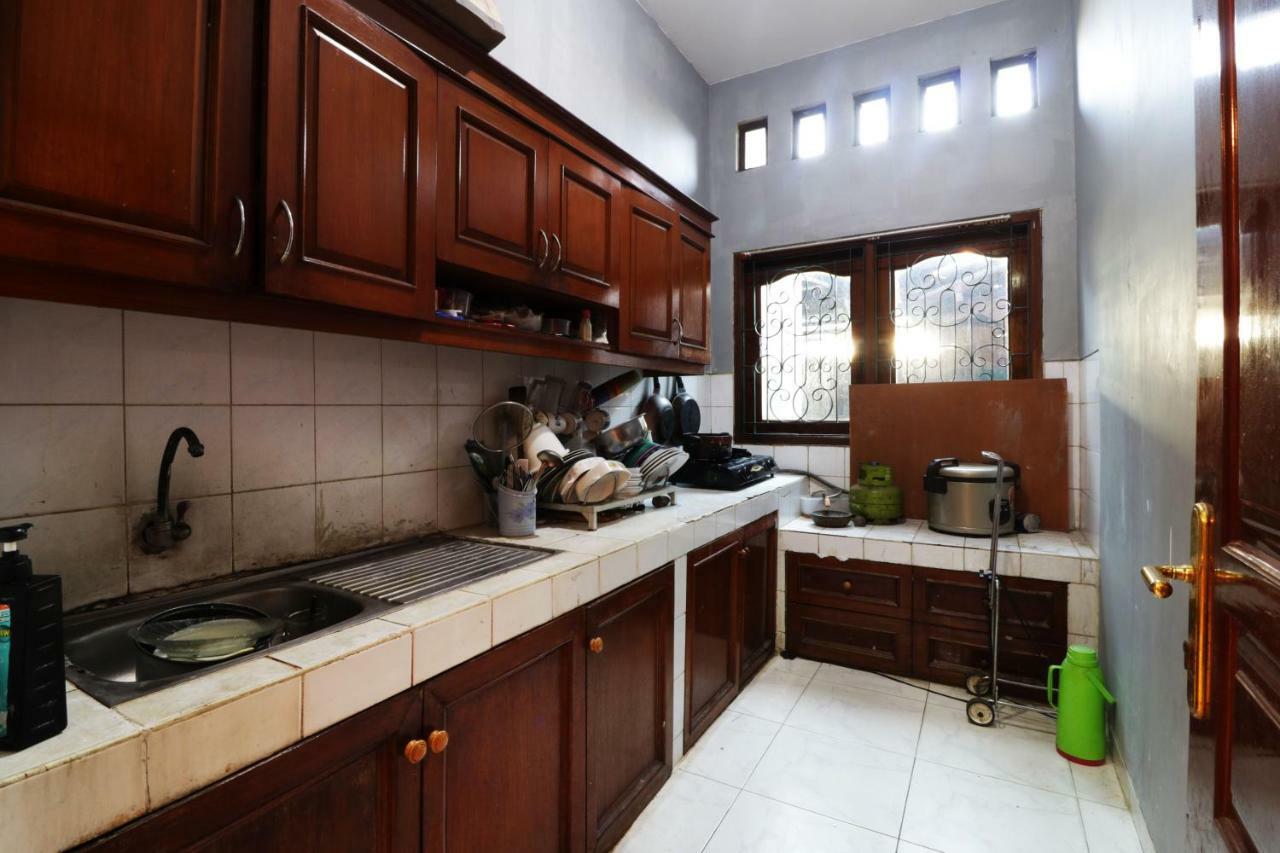 Hostel Backpack Syariah Cempaka Putih Barat Jakarta Exterior foto
