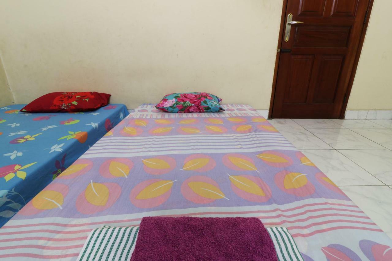 Hostel Backpack Syariah Cempaka Putih Barat Jakarta Exterior foto