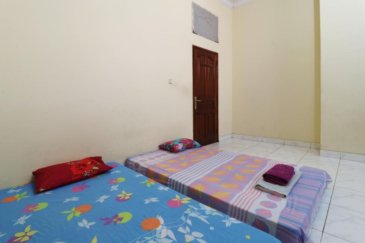Hostel Backpack Syariah Cempaka Putih Barat Jakarta Exterior foto