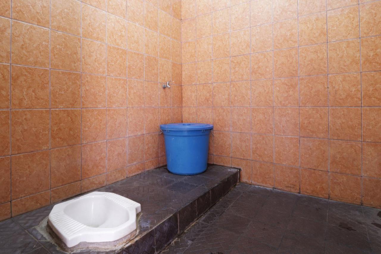 Hostel Backpack Syariah Cempaka Putih Barat Jakarta Exterior foto